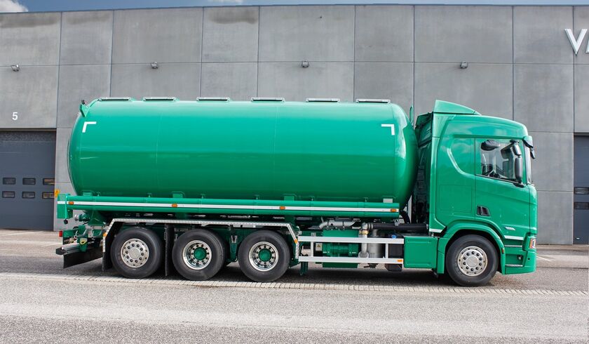 rennesoey-trafikk-34600-liter-fodertank-paabygning_17979.jpg