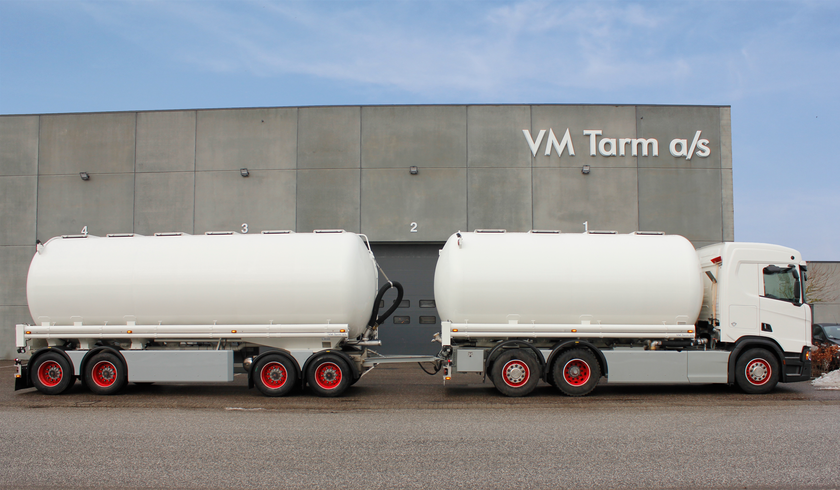 Danish Agro – 28 m³ fodertankspåbyggnad och 39,2 m³ släpvagn