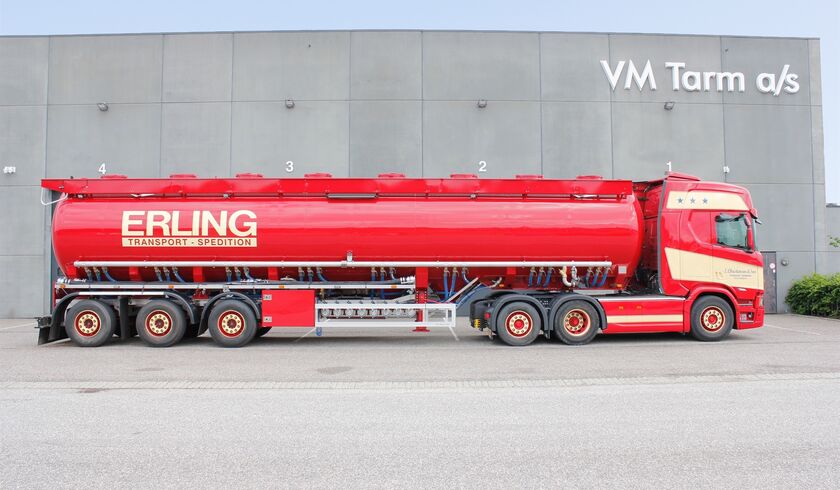 E. Christensen & Søn – 58 000 liters fodertanksemitrailer